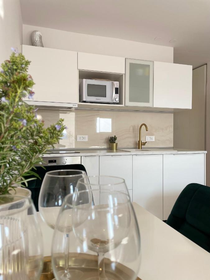 Apartment Vila ** Stinica Exterior foto
