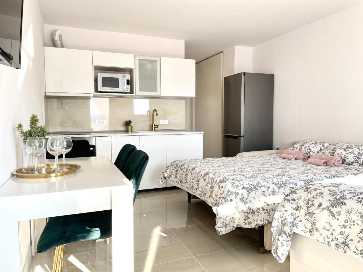Apartment Vila ** Stinica Exterior foto